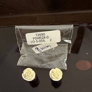 Cream Rose Earrings